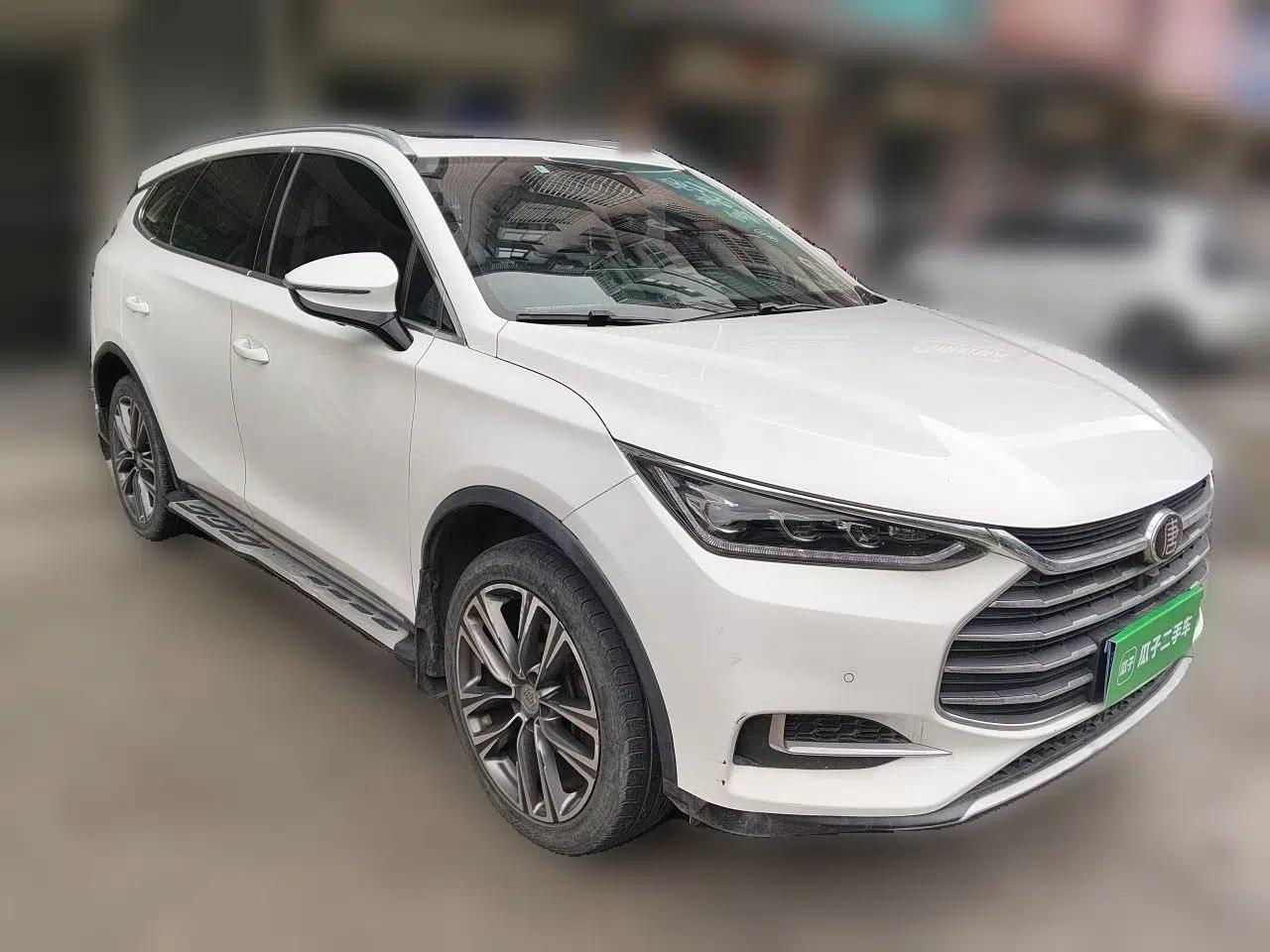 BYD Tang 2018 2.0T Automatic Smart Connect Prestige 7-Seater China V Standard — миниатюра 3
