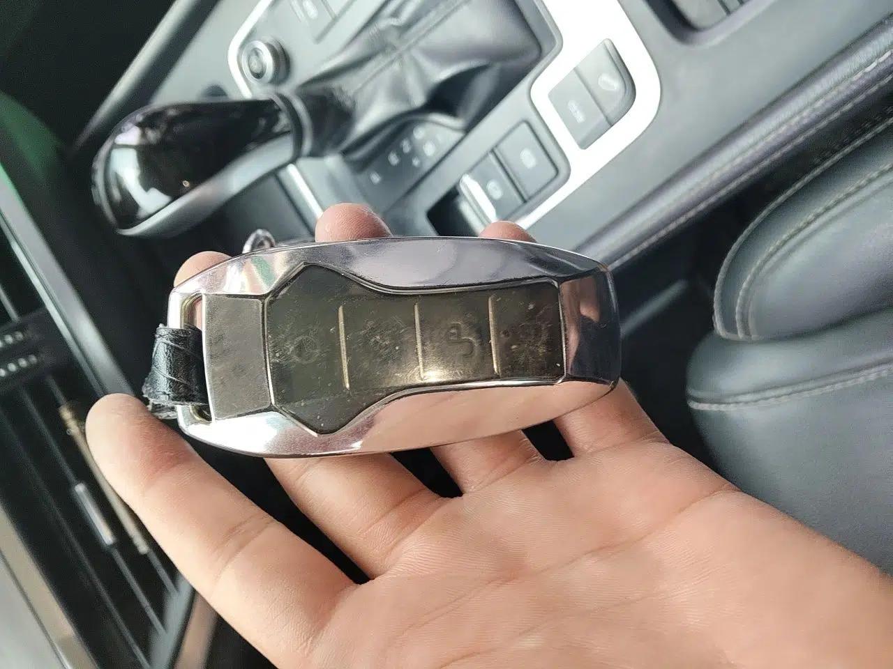 BYD Tang 2018 2.0T Automatic Smart Connect Prestige 7-Seater China V Standard — миниатюра 9