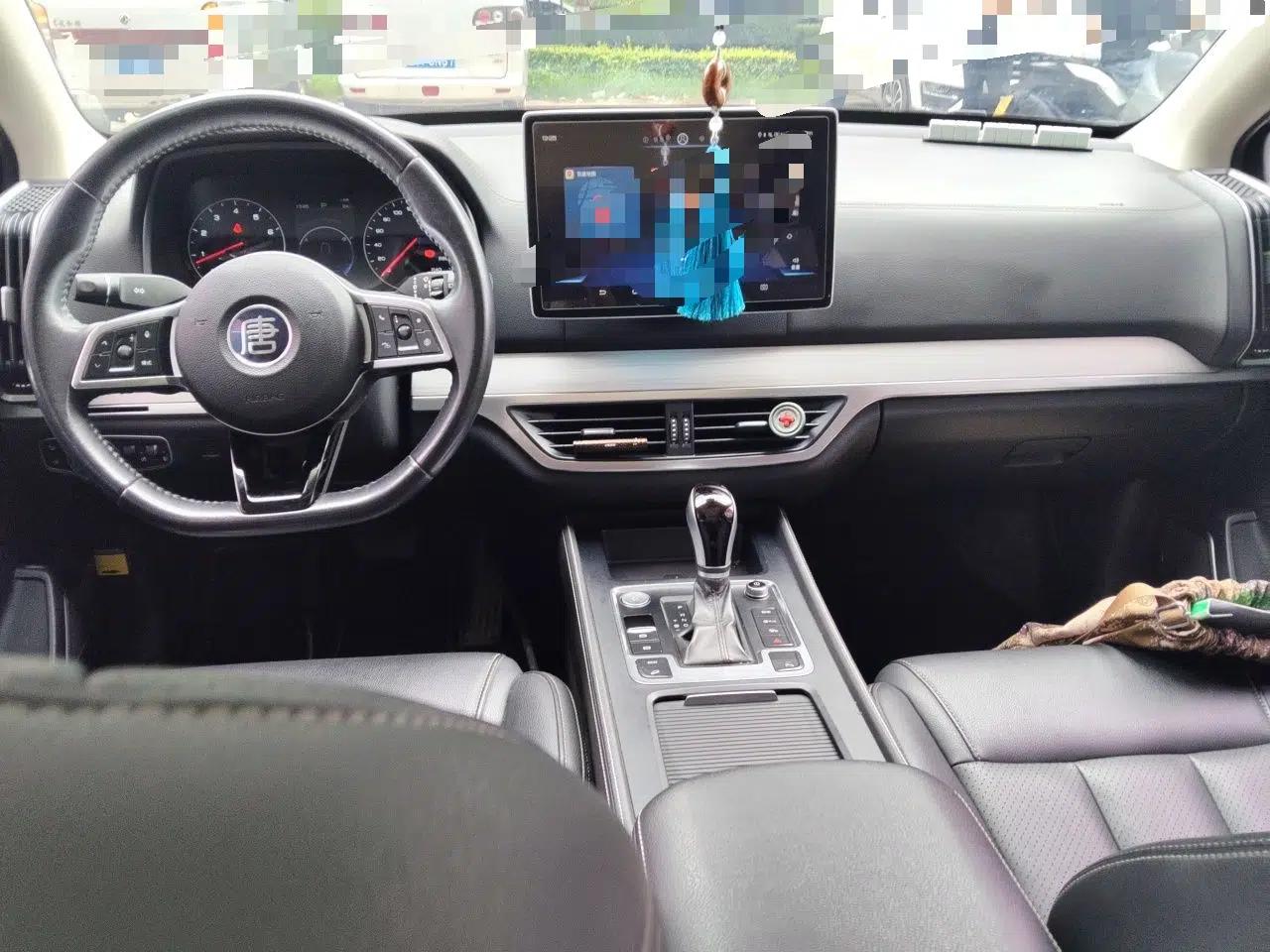 BYD Tang 2018 2.0T Automatic Smart Connect Prestige 7-Seater China V Standard — миниатюра 10