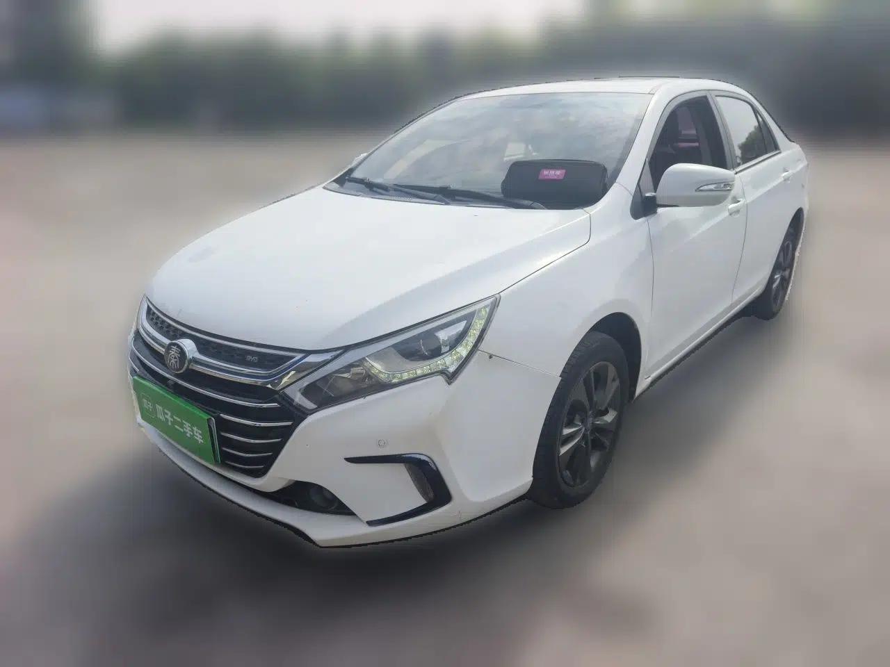 BYD Qin New Energy 2018 1.5T Smart Connect Premium Model — миниатюра 1