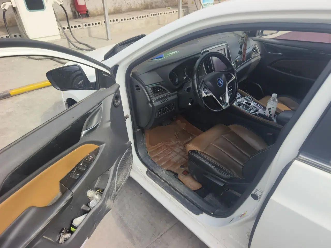 BYD Qin New Energy 2018 1.5T Smart Connect Premium Model — миниатюра 17