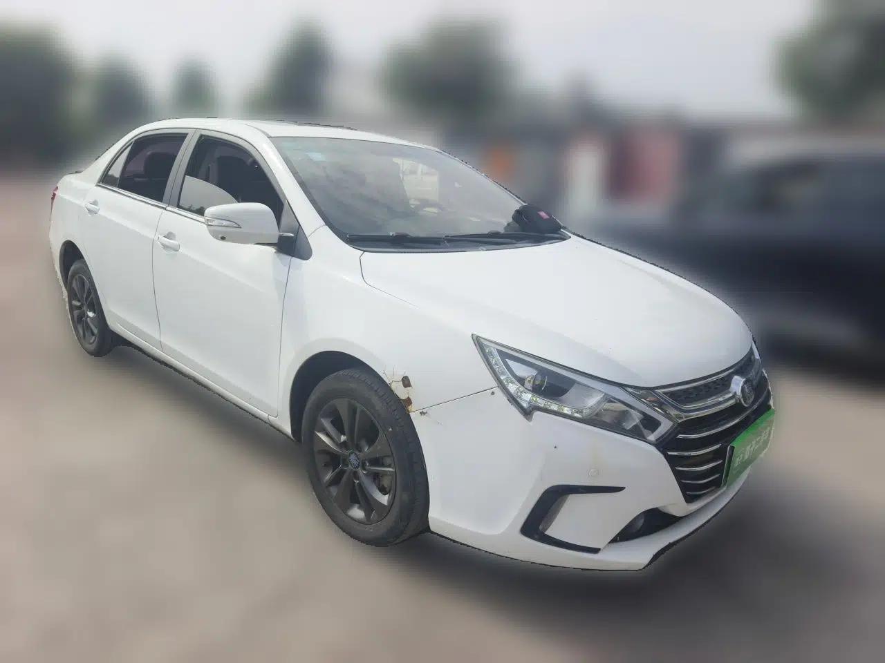 BYD Qin New Energy 2018 1.5T Smart Connect Premium Model — миниатюра 3