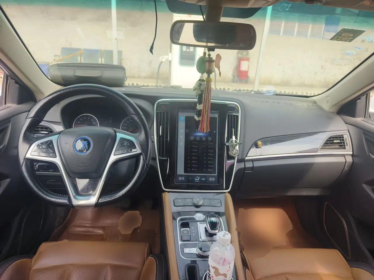 BYD Qin New Energy 2018 1.5T Smart Connect Premium Model — миниатюра 10