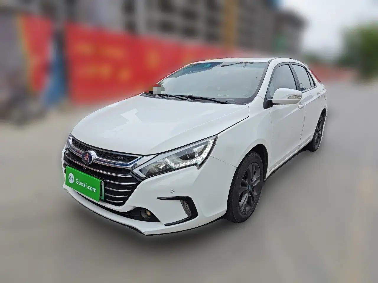 BYD Qin New Energy 2017 1.5T Luxury Model — миниатюра 1