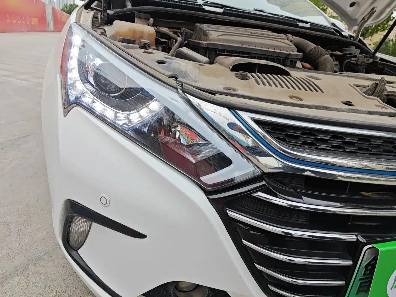 BYD Qin New Energy 2017 1.5T Luxury Model — миниатюра 7