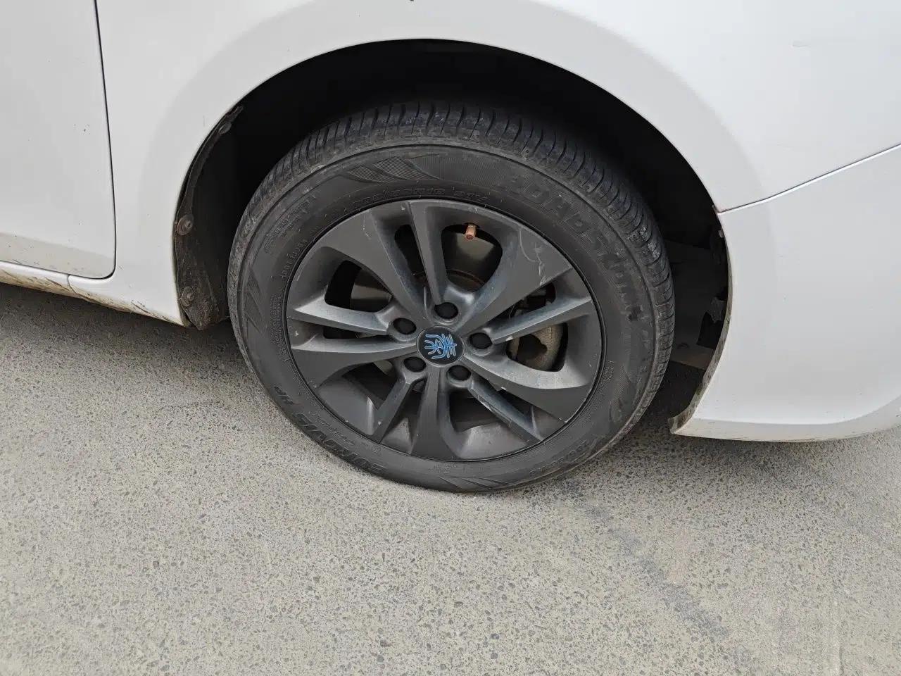 BYD Qin New Energy 2017 1.5T Luxury Model — миниатюра 8