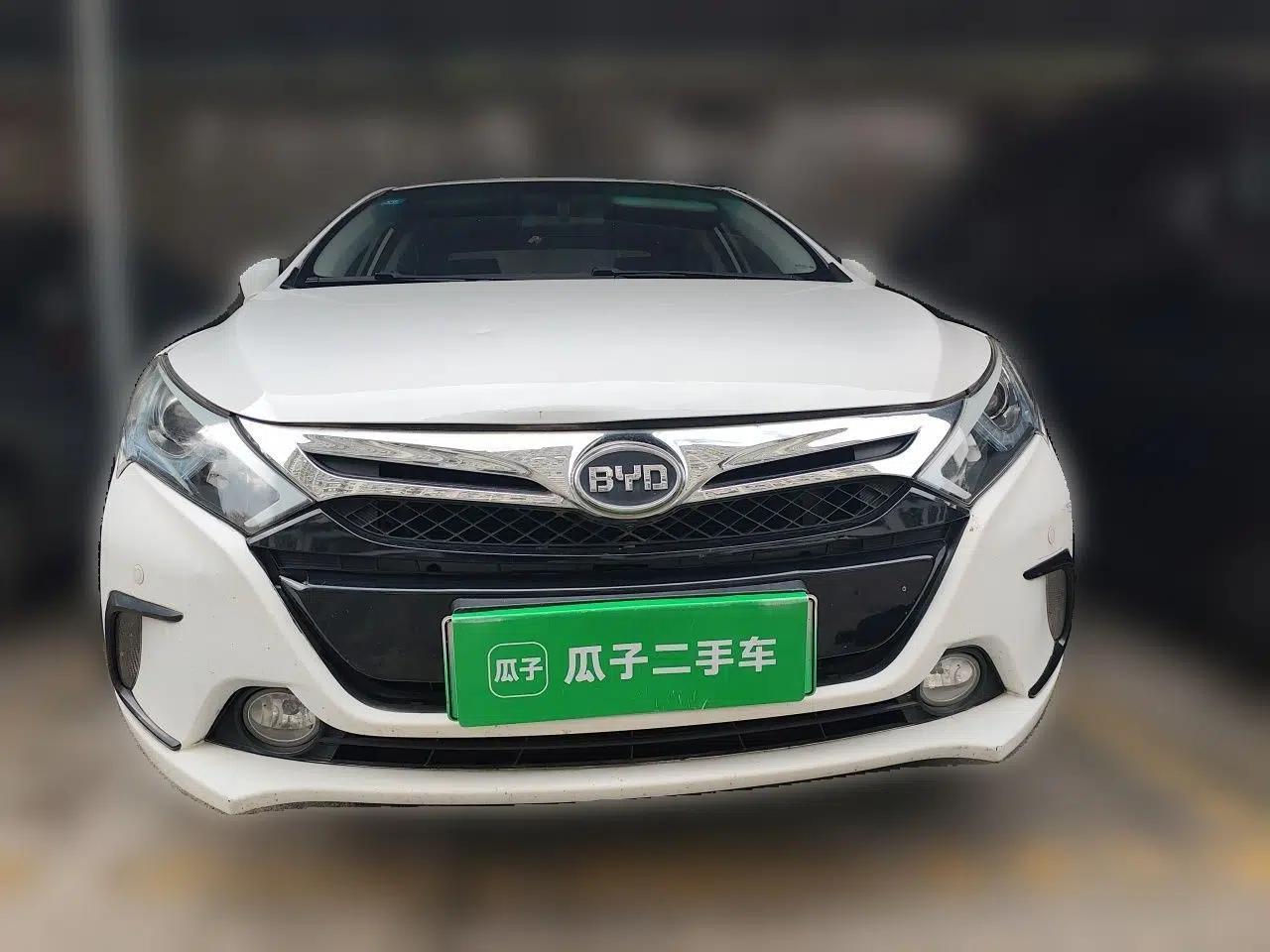 BYD Qin New Energy 2015 1.5T Dual-Crown Flagship Edition — миниатюра 2
