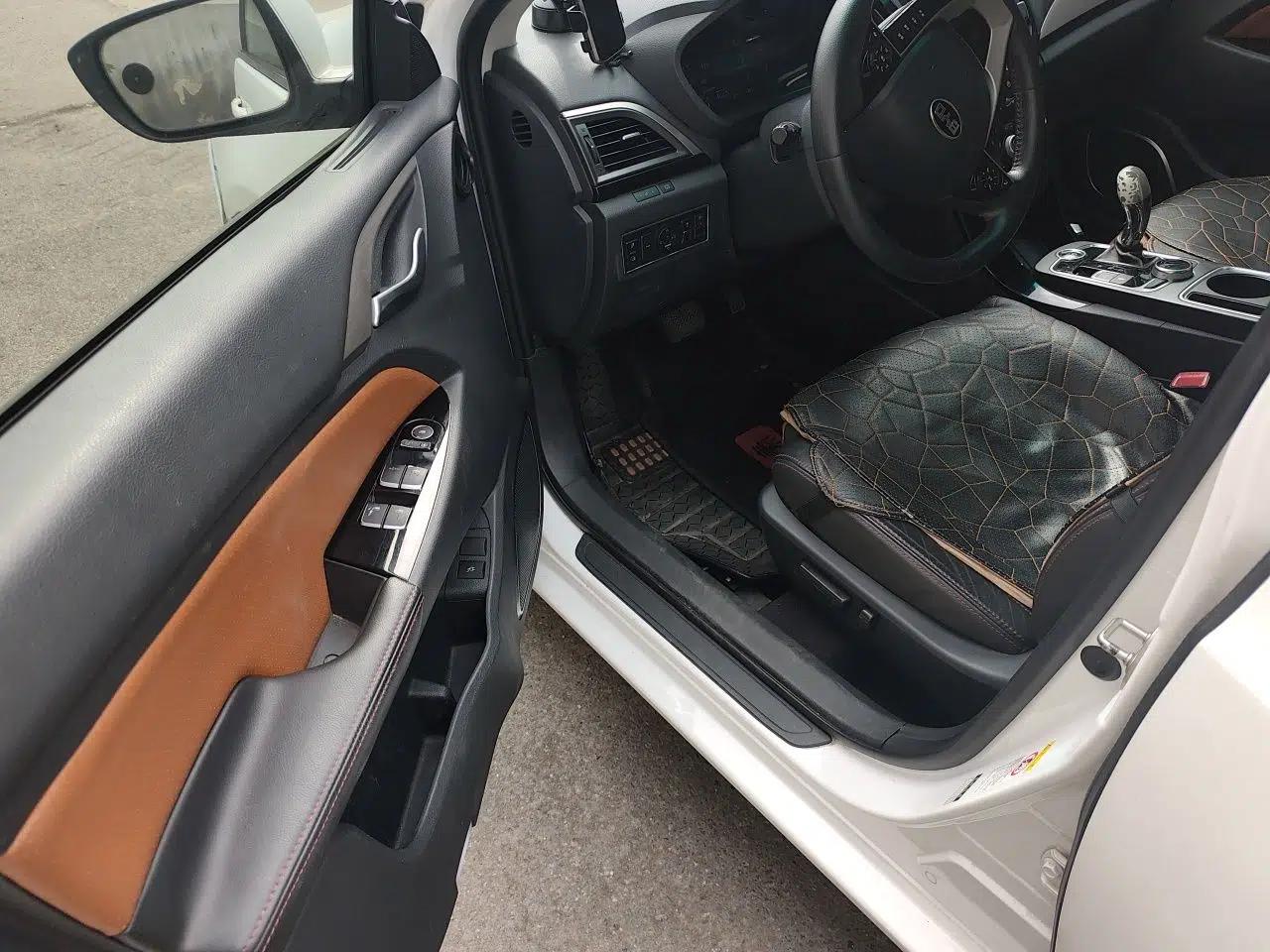 BYD Qin New Energy 2015 1.5T Dual-Crown Flagship Edition — миниатюра 17