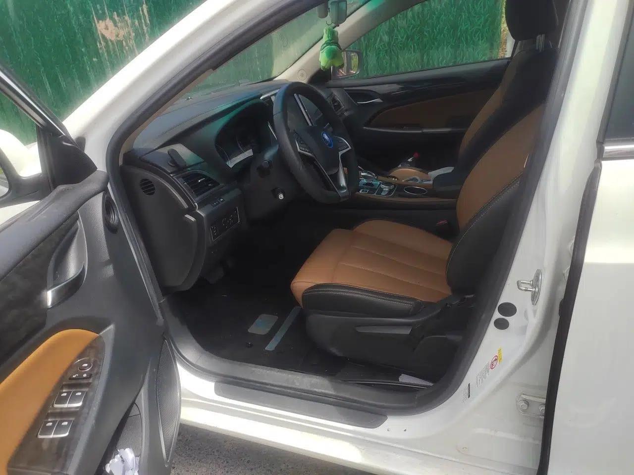 BYD Qin New Energy 2017 1.5T Luxury Model — миниатюра 17