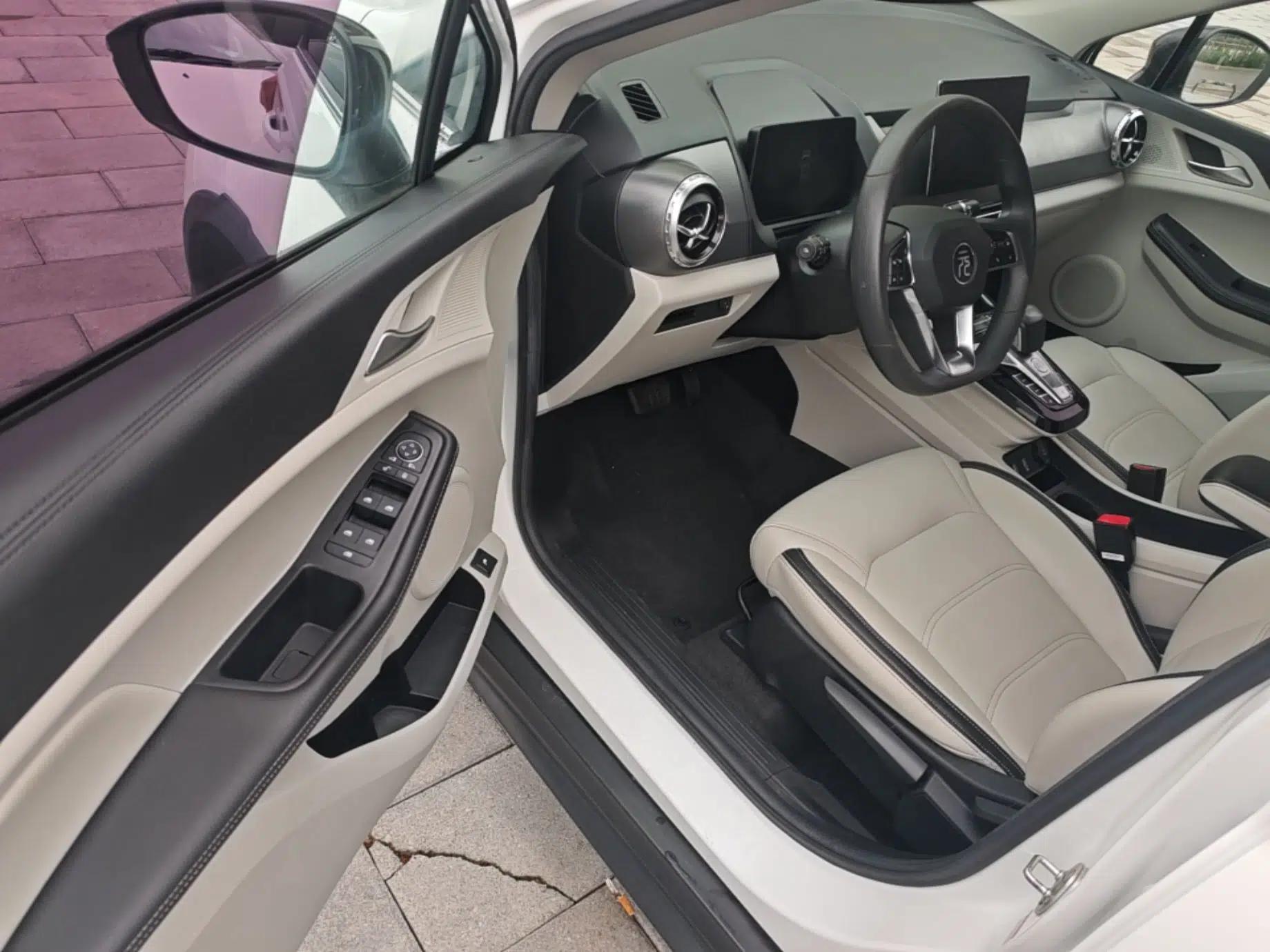 BYD Yuan Pro 2021 "Love for a Lifetime" Edition — миниатюра 19