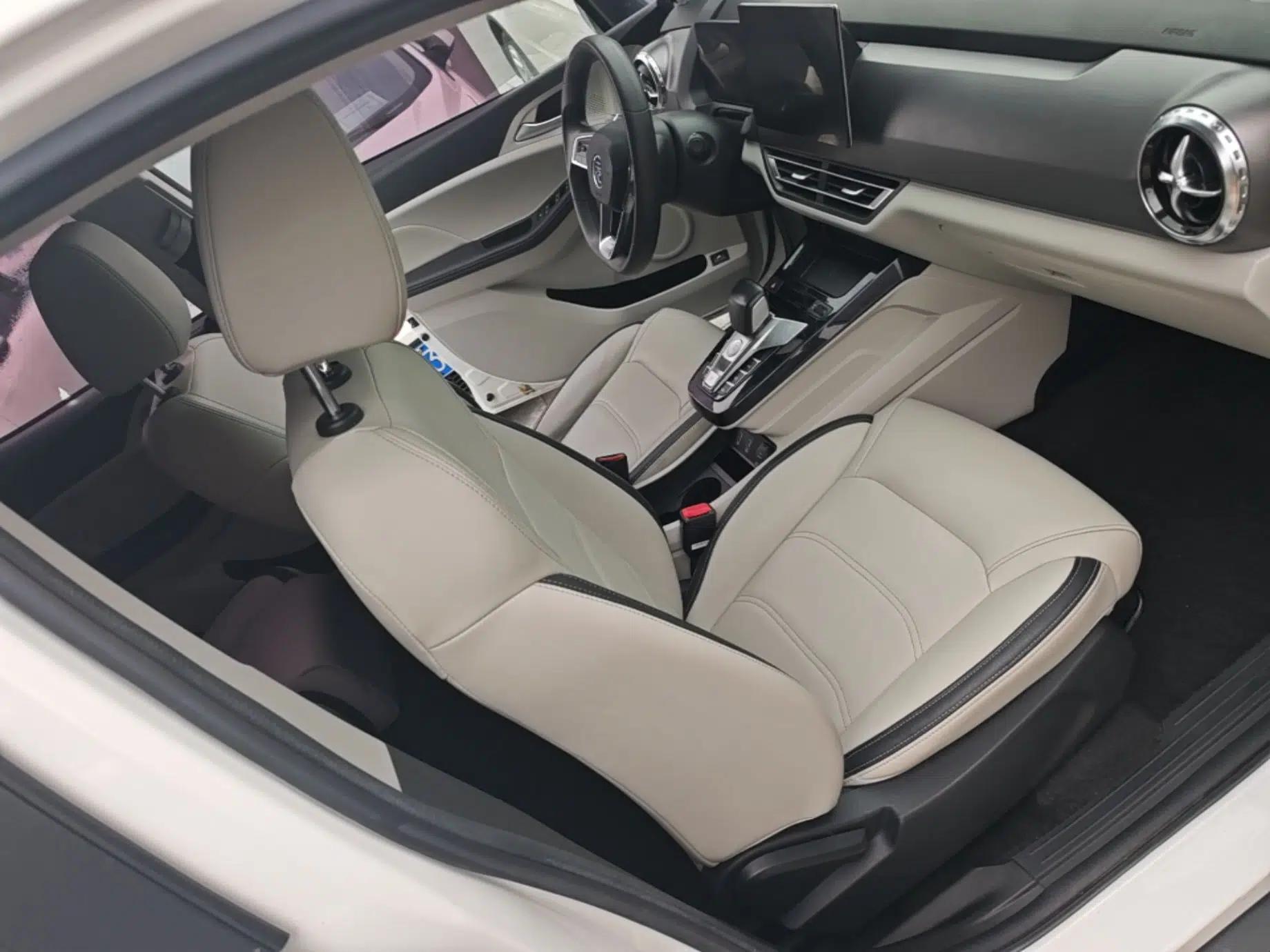 BYD Yuan Pro 2021 "Love for a Lifetime" Edition — миниатюра 23