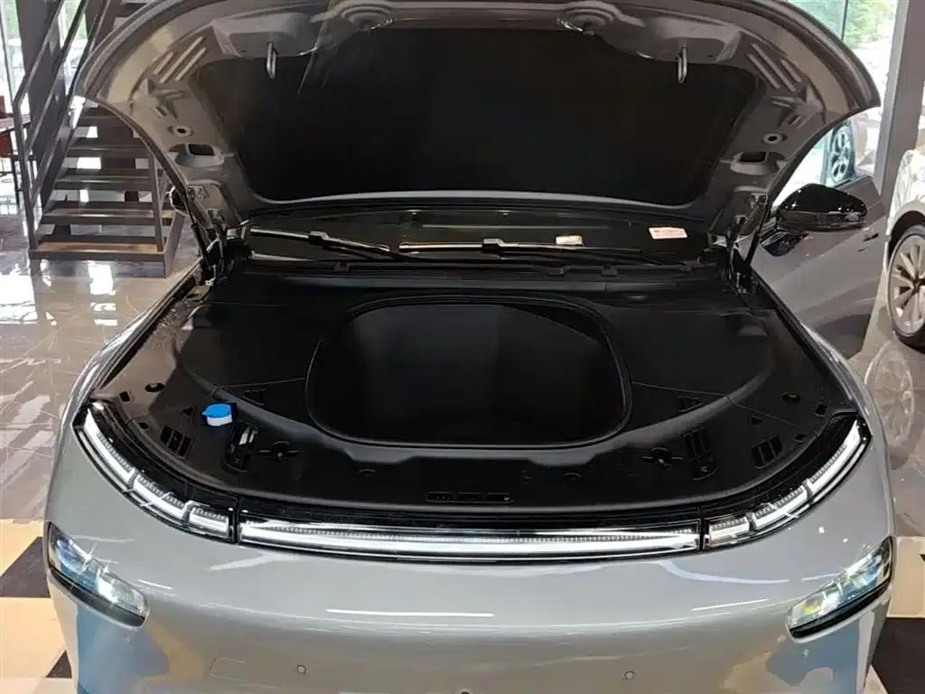 XPeng P7 2022 480E+ — миниатюра 20