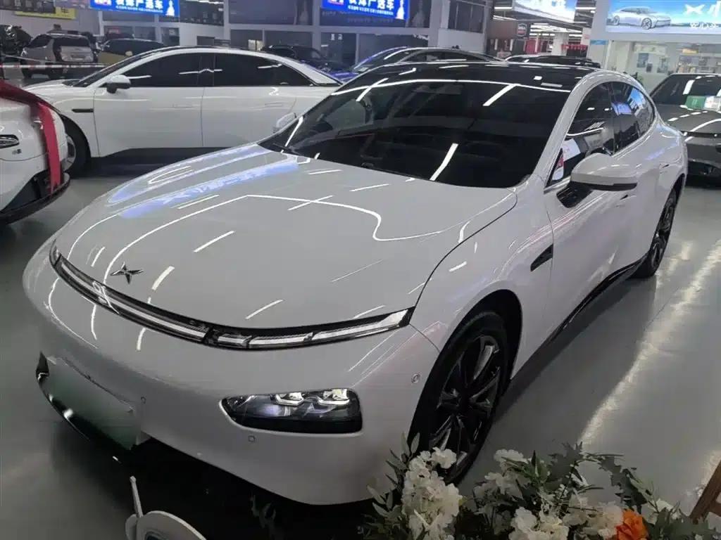XPeng P7 2021 480E — миниатюра 2