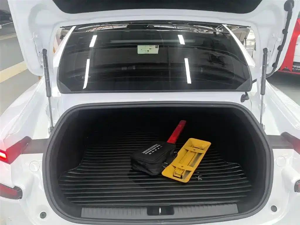 XPeng P7 2021 480E — миниатюра 19