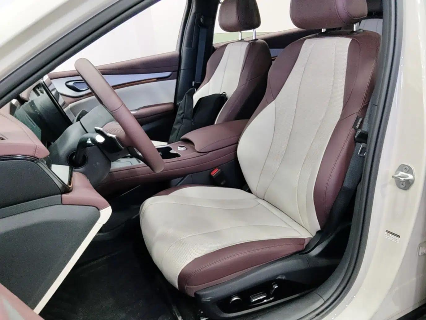BYD Seal 07 DM-i 2026 DM-i 1.5T 230km Flagship Edition — миниатюра 18