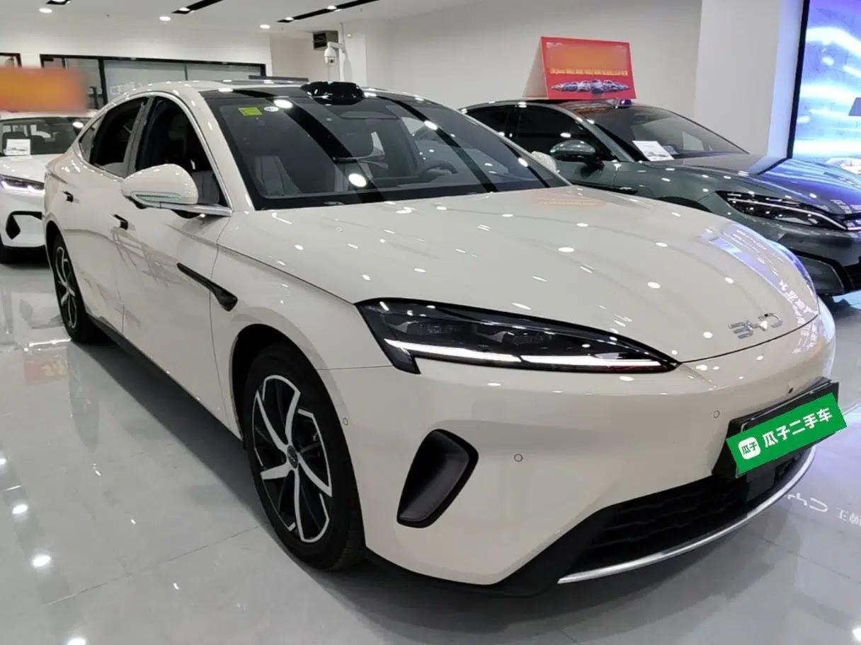 BYD Seal 07 DM-i 2026 DM-i 1.5T 230km Flagship Edition — миниатюра 3