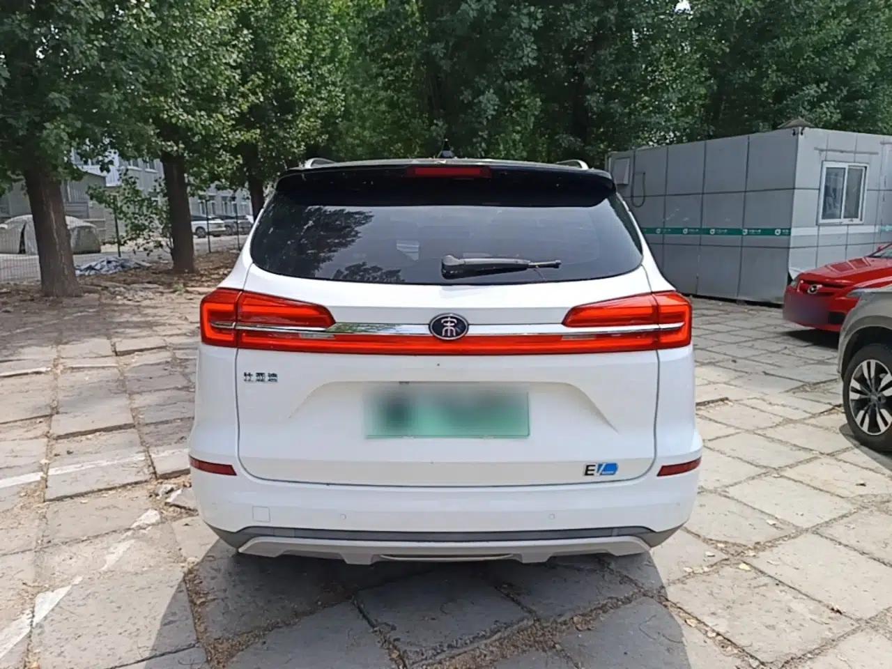 BYD Song New Energy 2019 Song EV500 Smart Connect Luxe Model — миниатюра 3