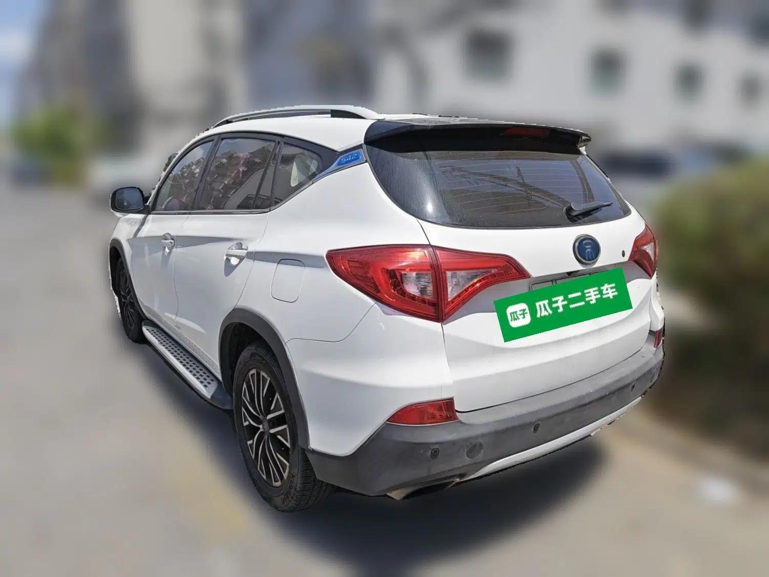 BYD Song New Energy 2017 Song DM 1.5TID All-Wheel Drive Luxury Model — миниатюра 4