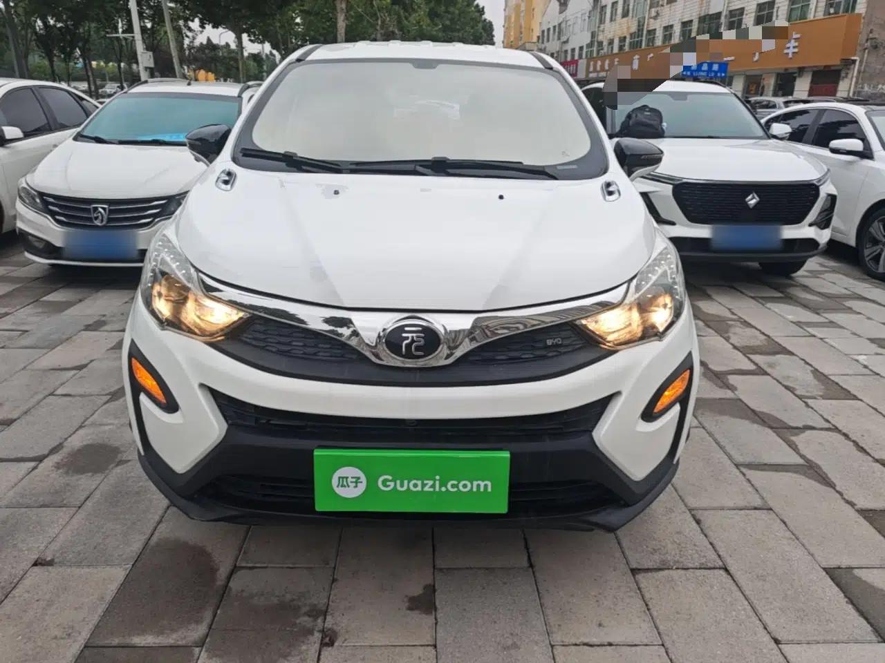BYD Yuan 2017 1.5L Automatic Cool & Connected Model — миниатюра 2