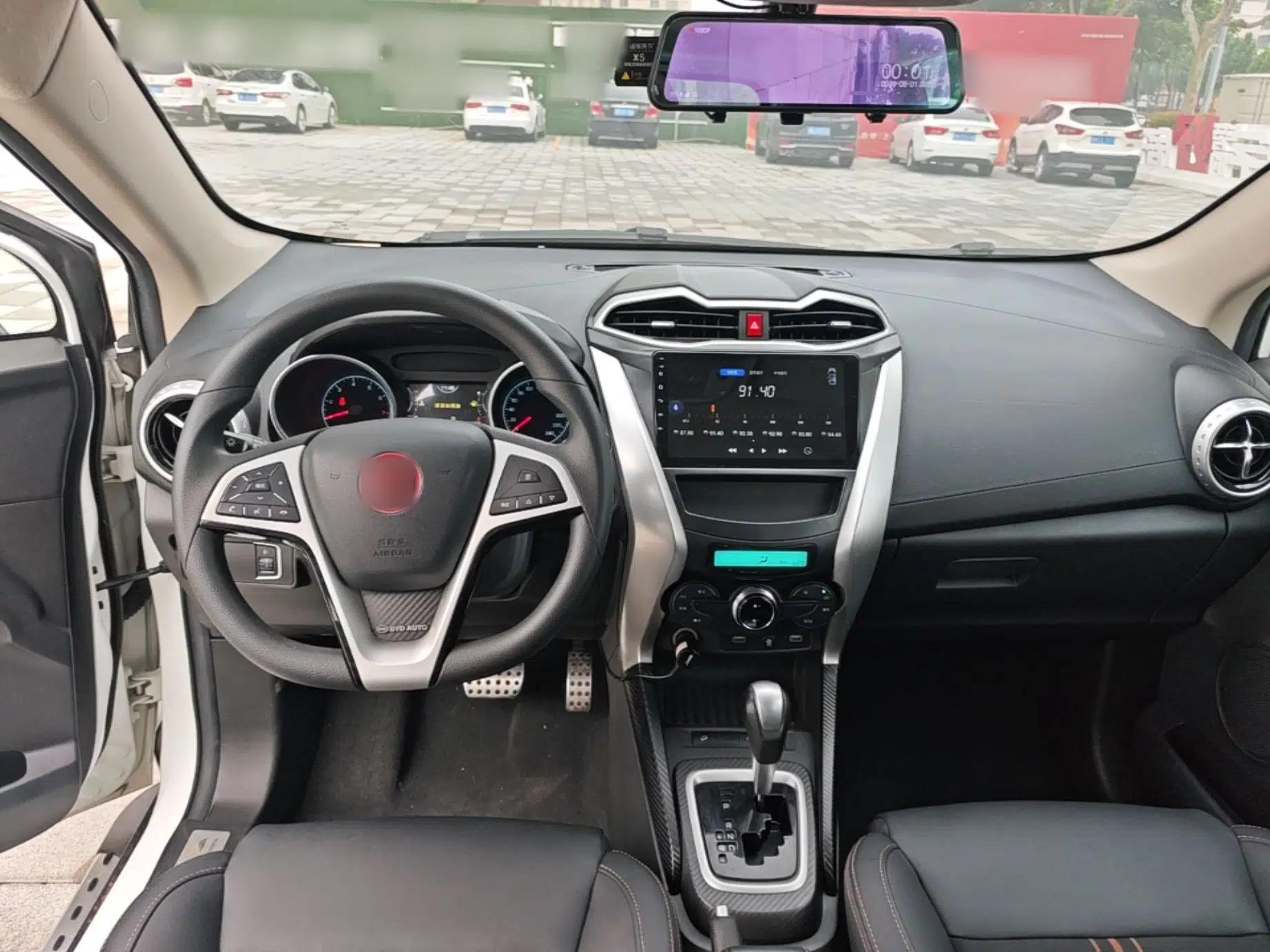 BYD Yuan 2017 1.5L Automatic Cool & Connected Model — миниатюра 13