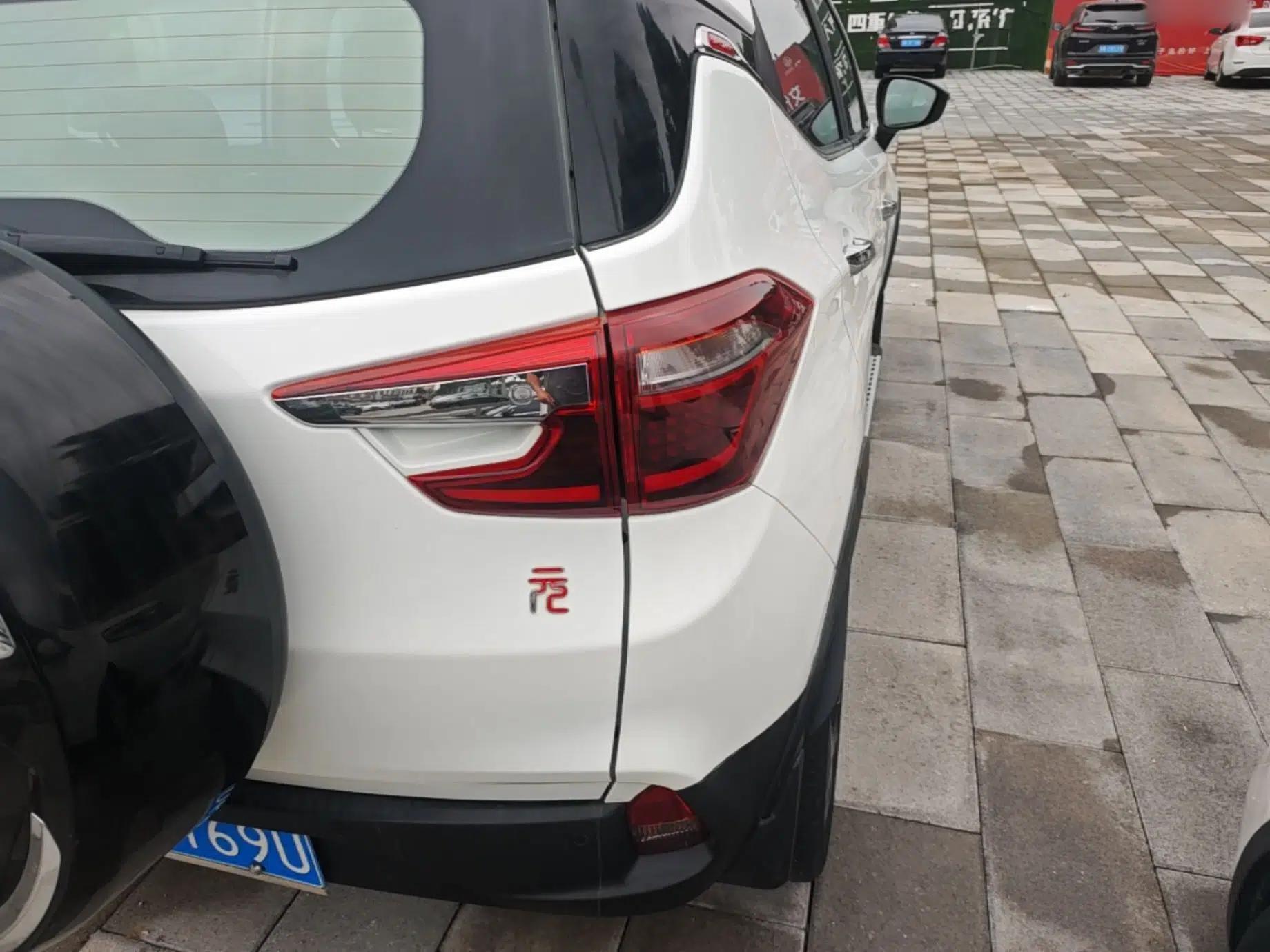 BYD Yuan 2017 1.5L Automatic Cool & Connected Model — миниатюра 7