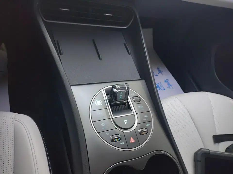 BYD Seal 05 DM-i 2025 DM-i Smart Drive 55KM Luxury Model — миниатюра 17