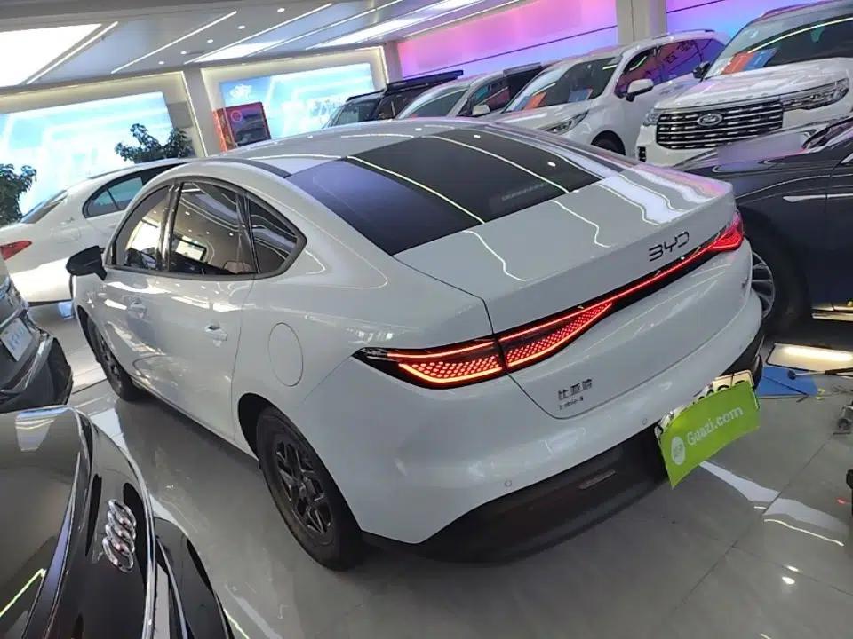 BYD Seal 05 DM-i 2025 DM-i Smart Drive 55KM Luxury Model — миниатюра 4