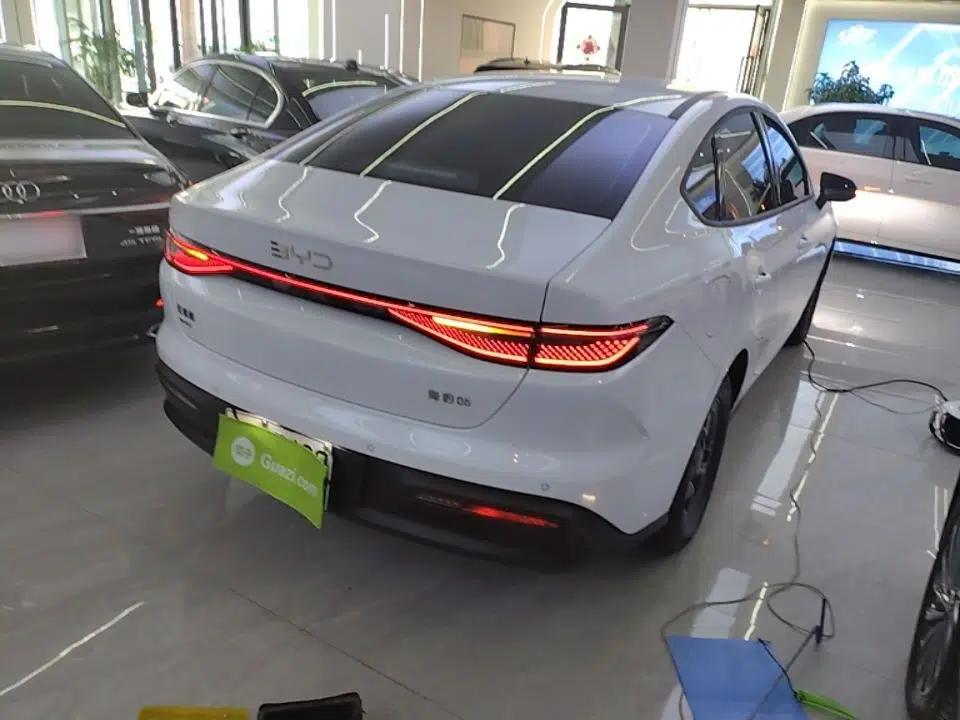 BYD Seal 05 DM-i 2025 DM-i Smart Drive 55KM Luxury Model — миниатюра 6