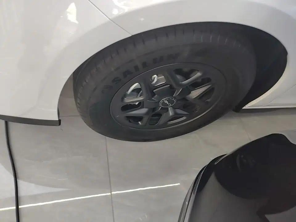BYD Seal 05 DM-i 2025 DM-i Smart Drive 55KM Luxury Model — миниатюра 8