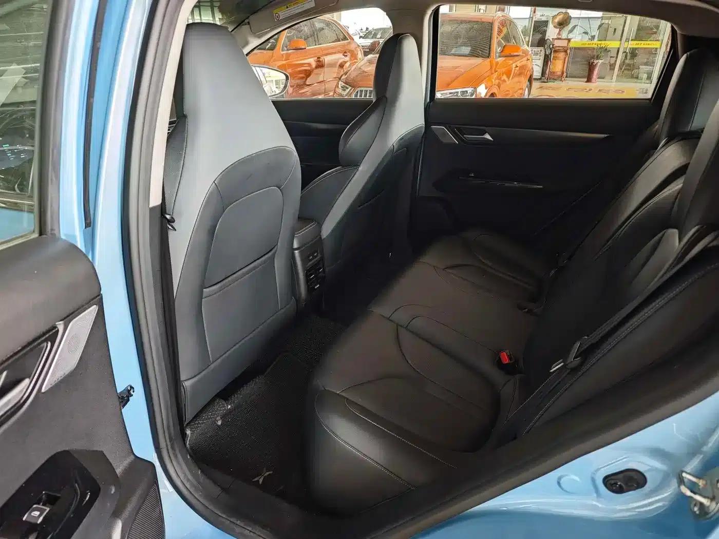 XPeng G3 2020 520i Smart Edition — миниатюра 3