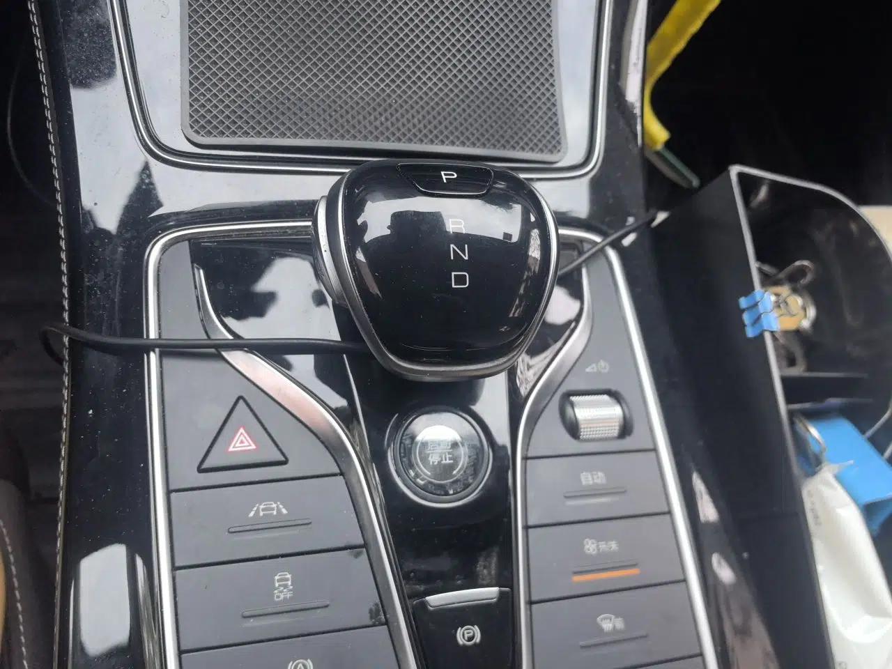 BYD Song MAX New Energy 2022 DM-i 105KM Flagship Model — миниатюра 15