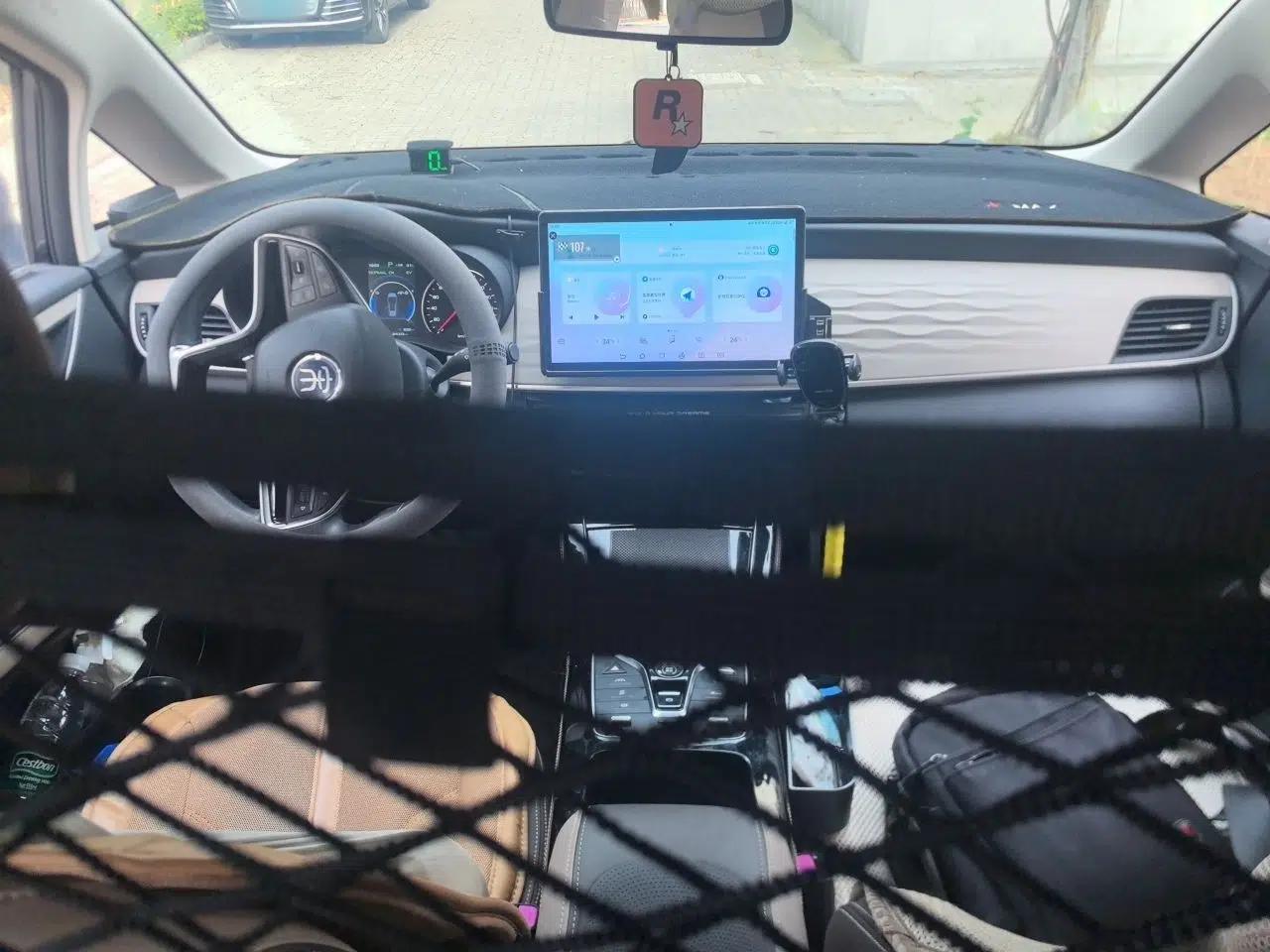 BYD Song MAX New Energy 2022 DM-i 105KM Flagship Model — миниатюра 10