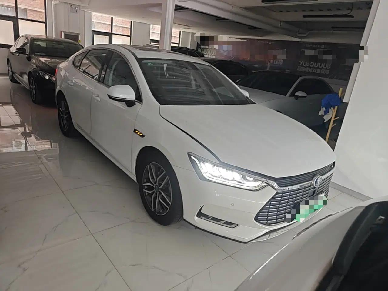 BYD Qin Pro New Energy 2018 EV500 Smart Connect Elite Model — миниатюра 3