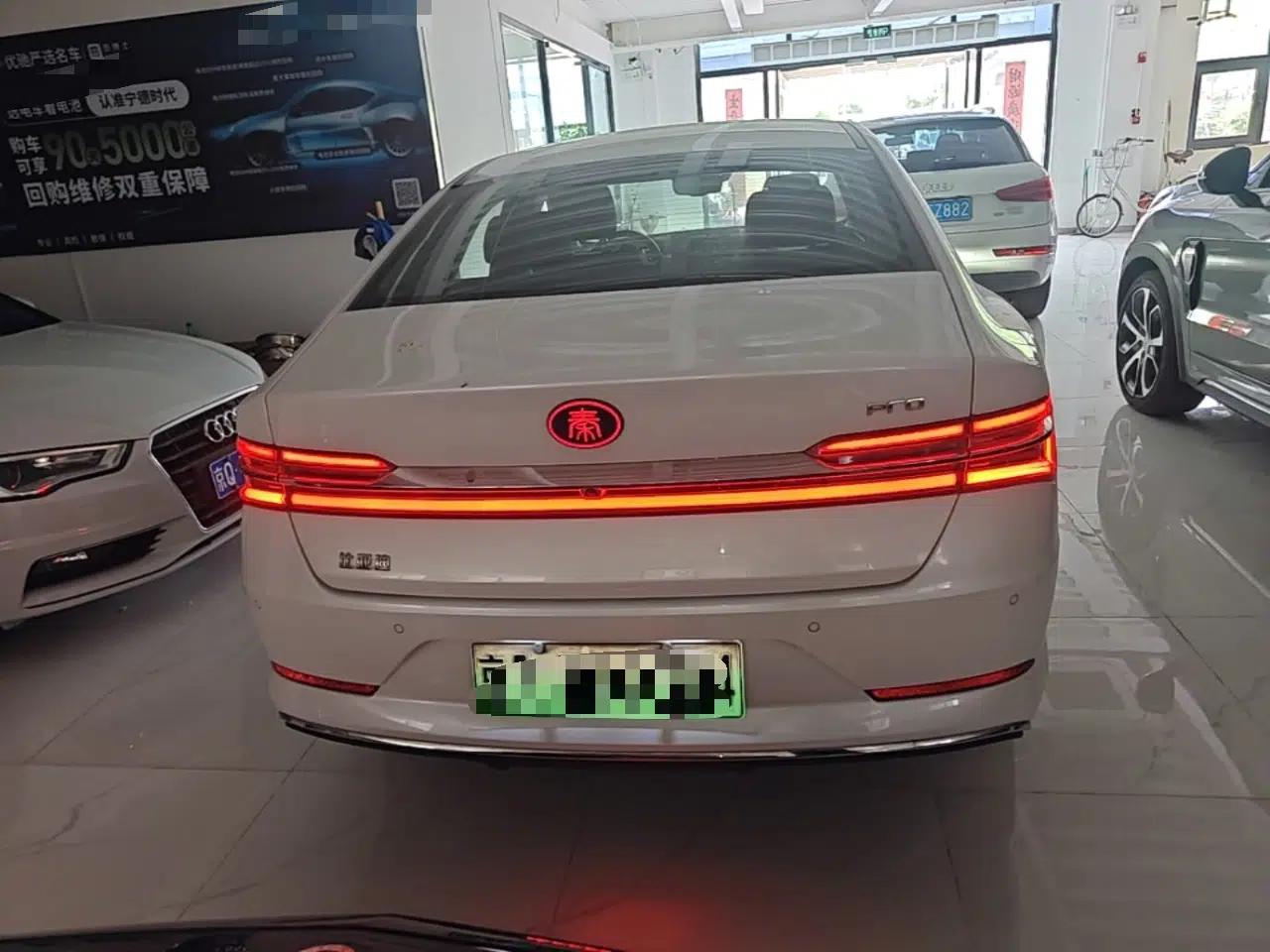 BYD Qin Pro New Energy 2018 EV500 Smart Connect Elite Model — миниатюра 5