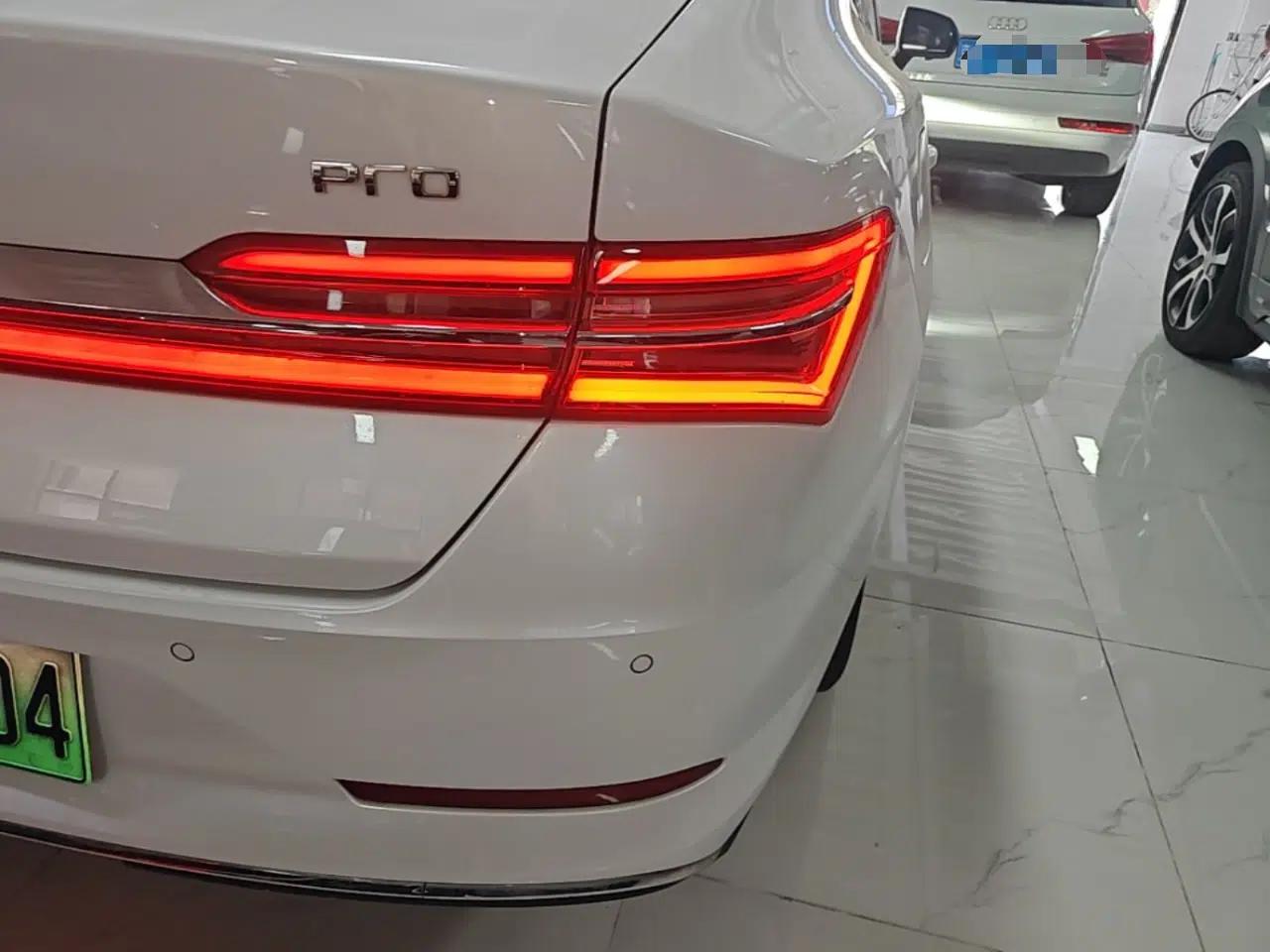 BYD Qin Pro New Energy 2018 EV500 Smart Connect Elite Model — миниатюра 7