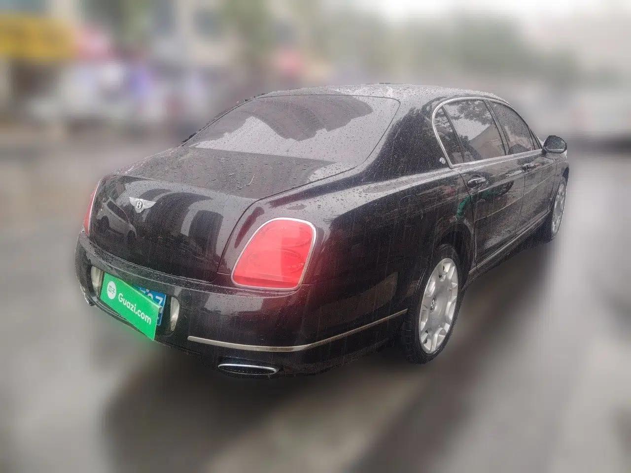 Bentley Flying Spur  — миниатюра 6