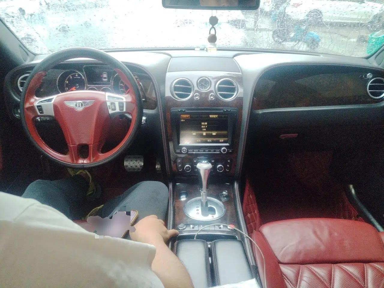 Bentley Flying Spur  — миниатюра 10