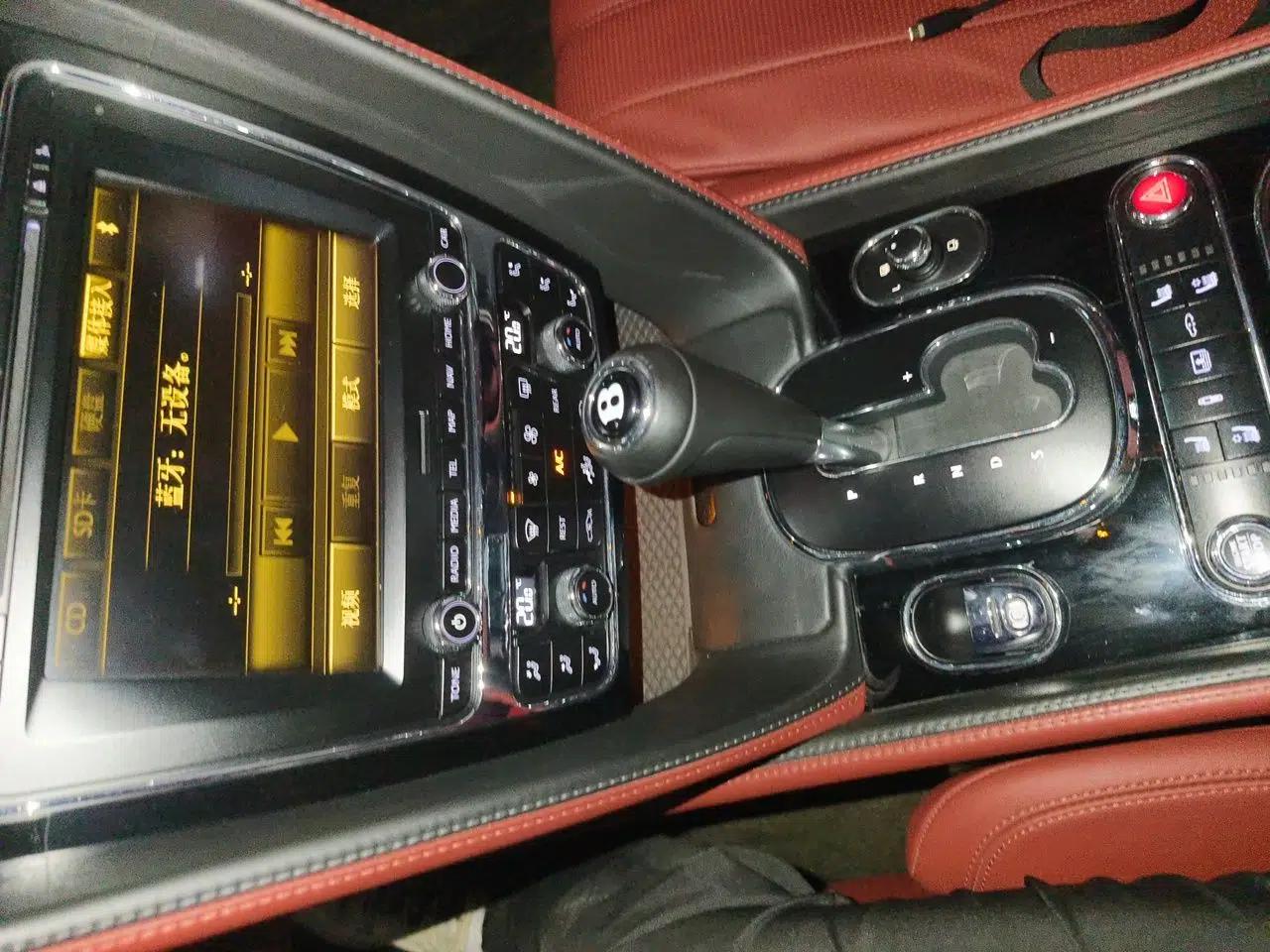Bentley Flying Spur 2014 4.0T V8 Standard Edition — миниатюра 15