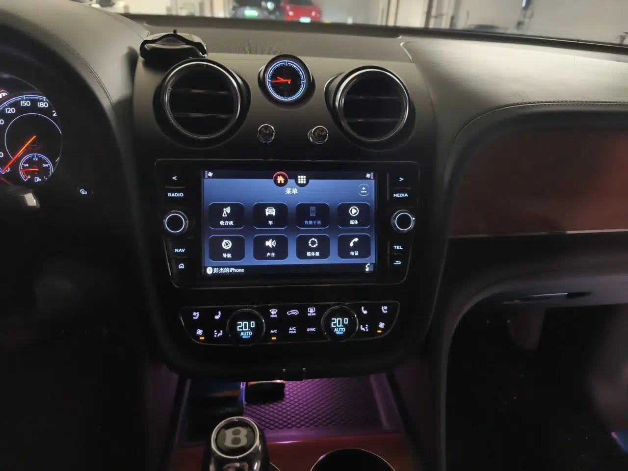 Bentley Bentayga 2018 4.0T V8 — миниатюра 14
