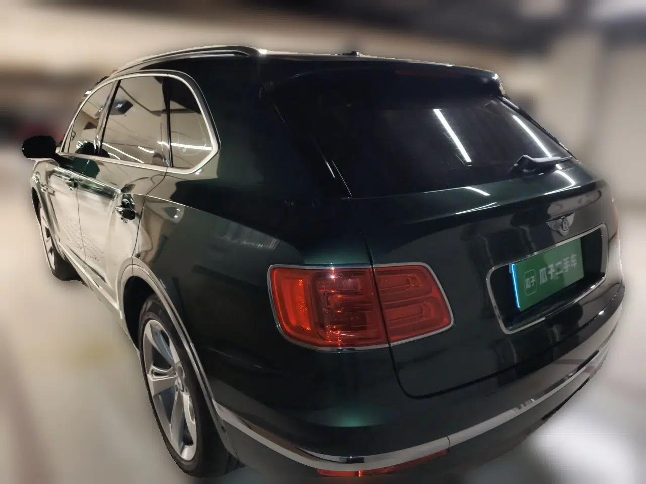 Bentley Bentayga 2018 4.0T V8 — миниатюра 4