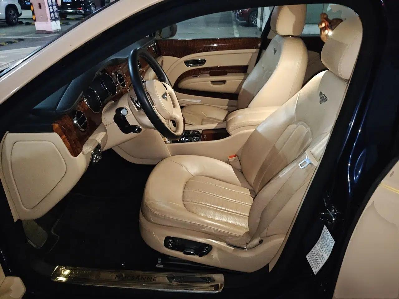 Bentley Mulsanne 2011 6.8T Deluxe Edition — миниатюра 16