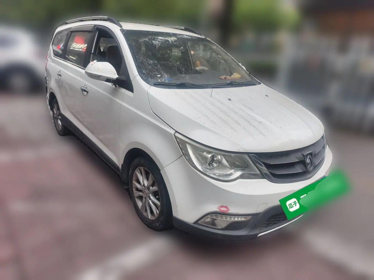 Baojun 730 2014 1.5L manual Comfort version 7 seats — миниатюра 3