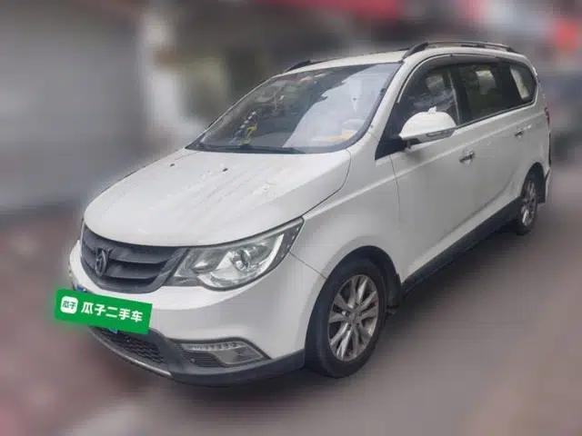Baojun 730 2014 1.5L manual Comfort version 7 seats