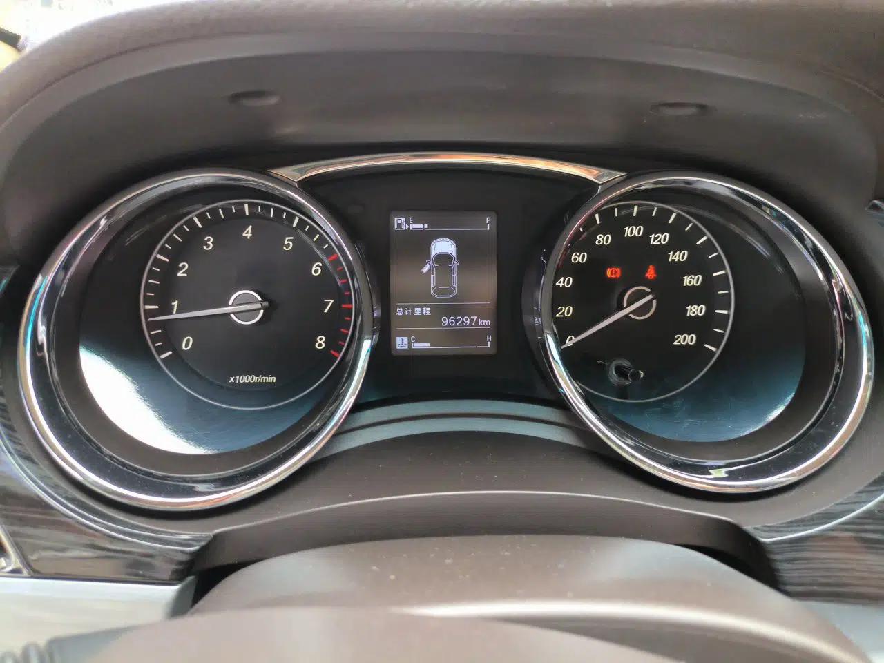 Baojun 730 2016 1.5T Manual Comfort Version 7 Seats — миниатюра 12