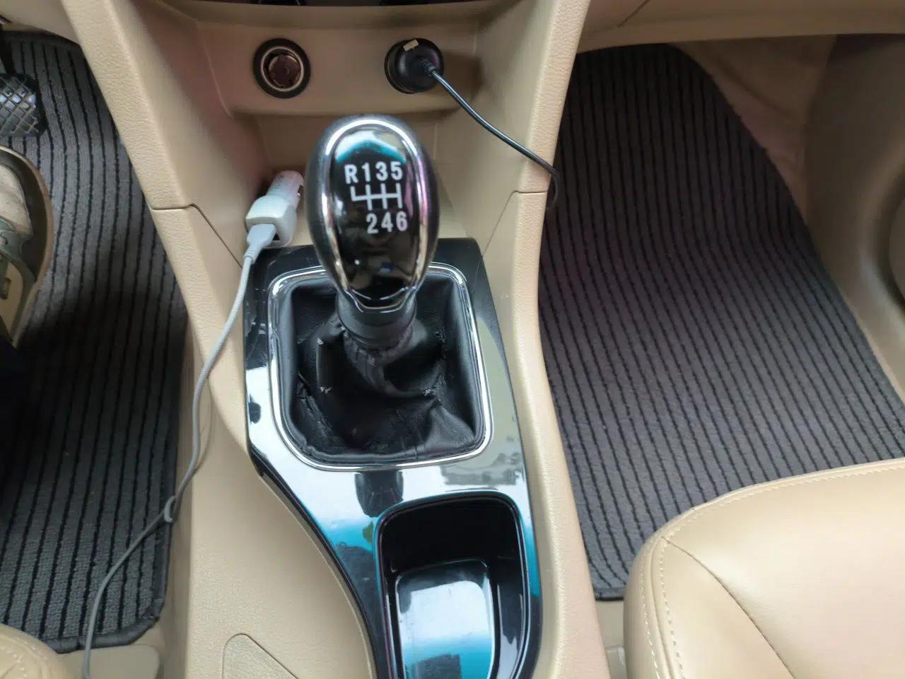 Baojun 730 2016 1.5T Manual Comfort Version 7 Seats — миниатюра 15