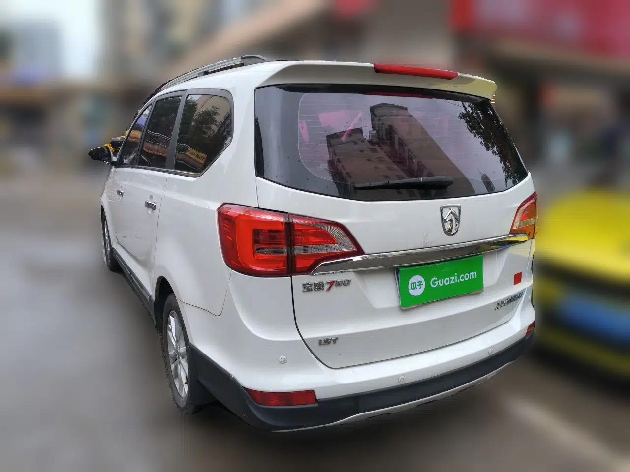 Baojun 730 2016 1.5T Manual Comfort Version 7 Seats — миниатюра 4