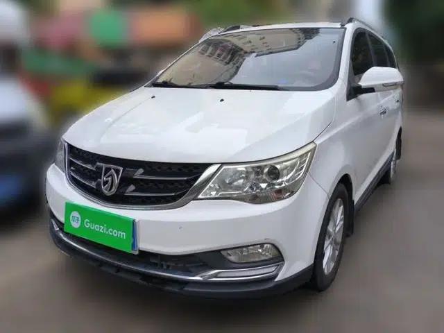 Baojun 730 2016 1.5T Manual Comfort Version 7 Seats