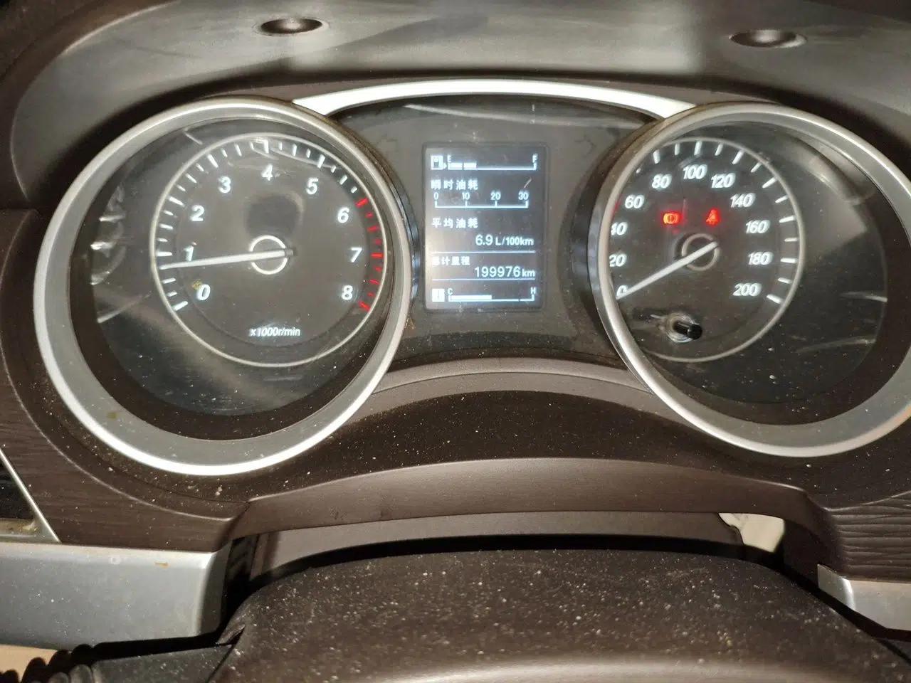Baojun 730 2016 1.5L Manual Standard Version 7 Seats — миниатюра 13