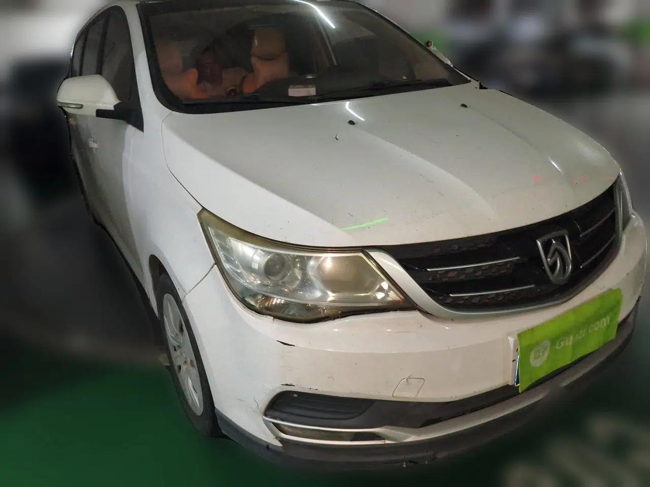 Baojun 730 2016 1.5L Manual Standard Version 7 Seats — миниатюра 3