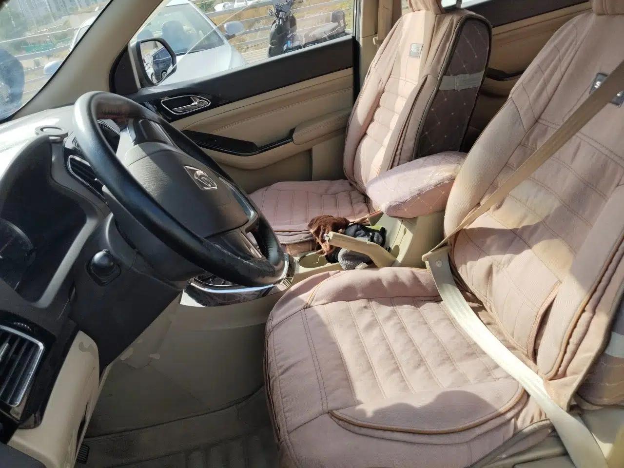 Baojun 730 2014 1.5L manual Comfort version 7 seats — миниатюра 16